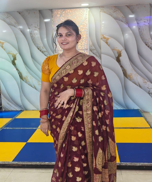 Stuti	Shukla